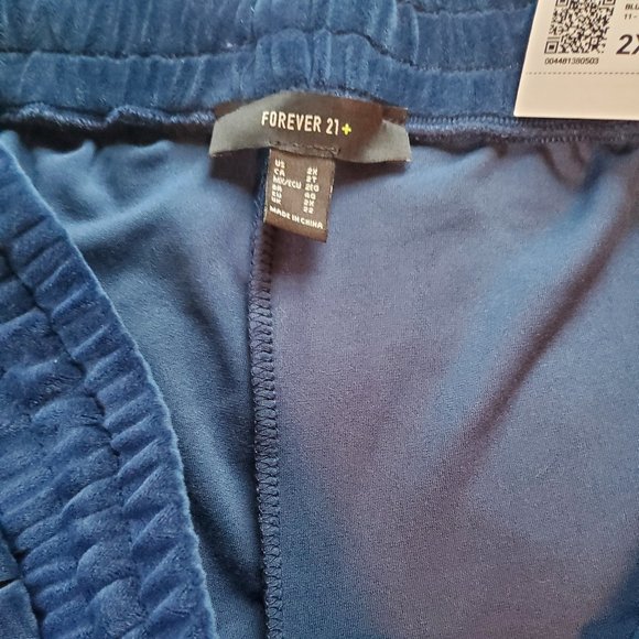 Forever 21 NWT Women's Plus Size 2X Velour Drawstring Navy Blue Joggers Pockets - Picture 3 of 10